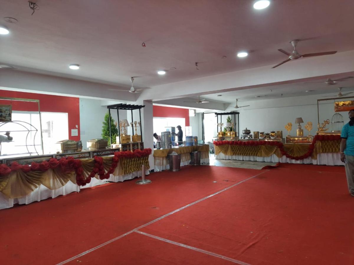 Hotel Grand Suites Indaur Kültér fotó