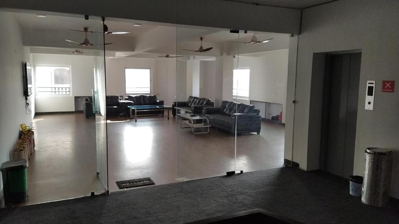 Hotel Grand Suites Indaur Kültér fotó
